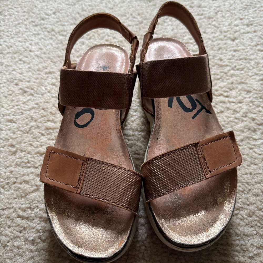 OTBT Brown Strappy Sandals